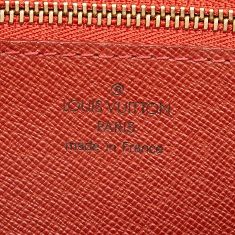 Louis Vuitton Trocadero 27 Crossbody Bag